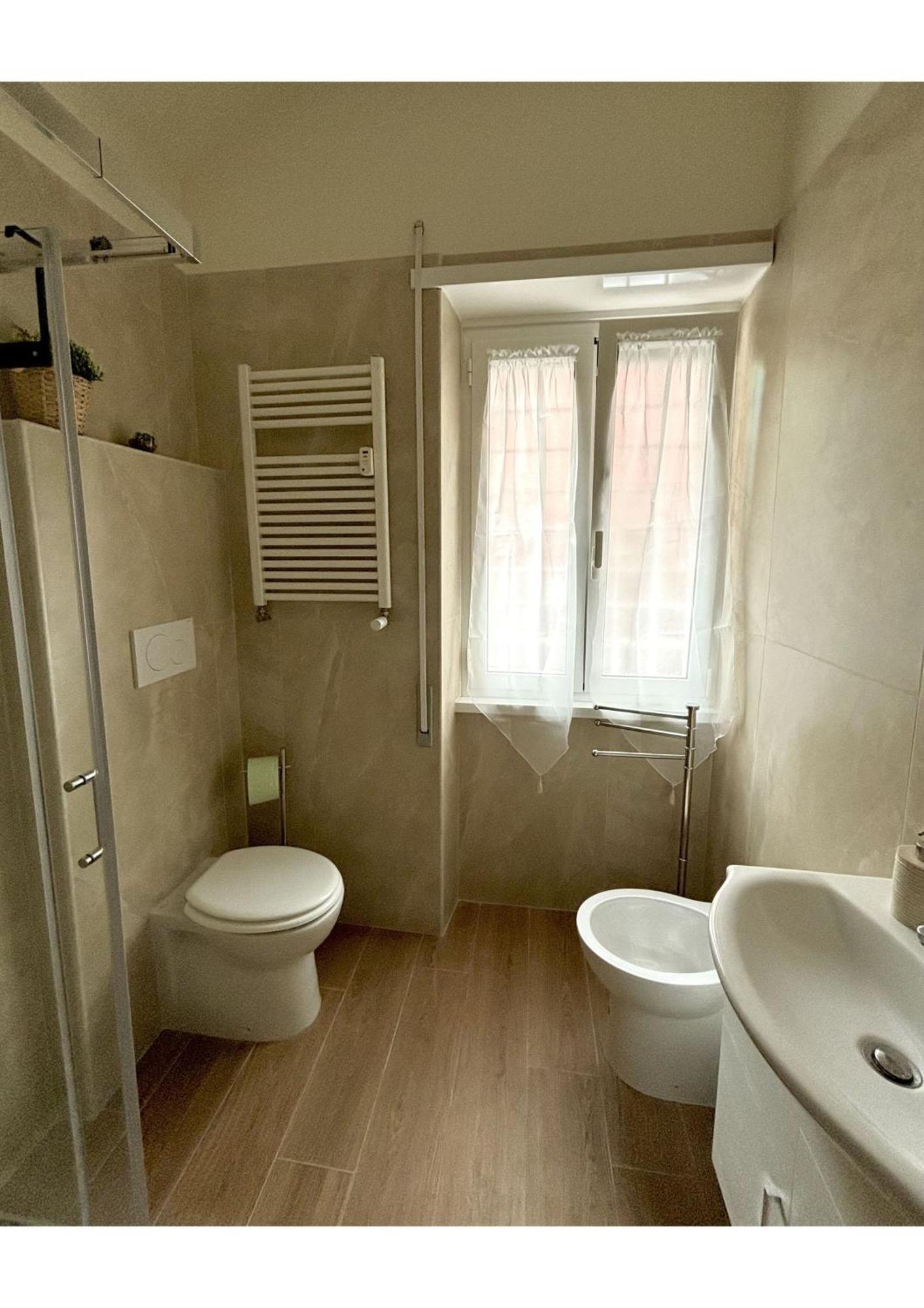 Casa Blaserna Nel Cuore Dello Shopping A Marconi E Trastevere Рим Экстерьер фото